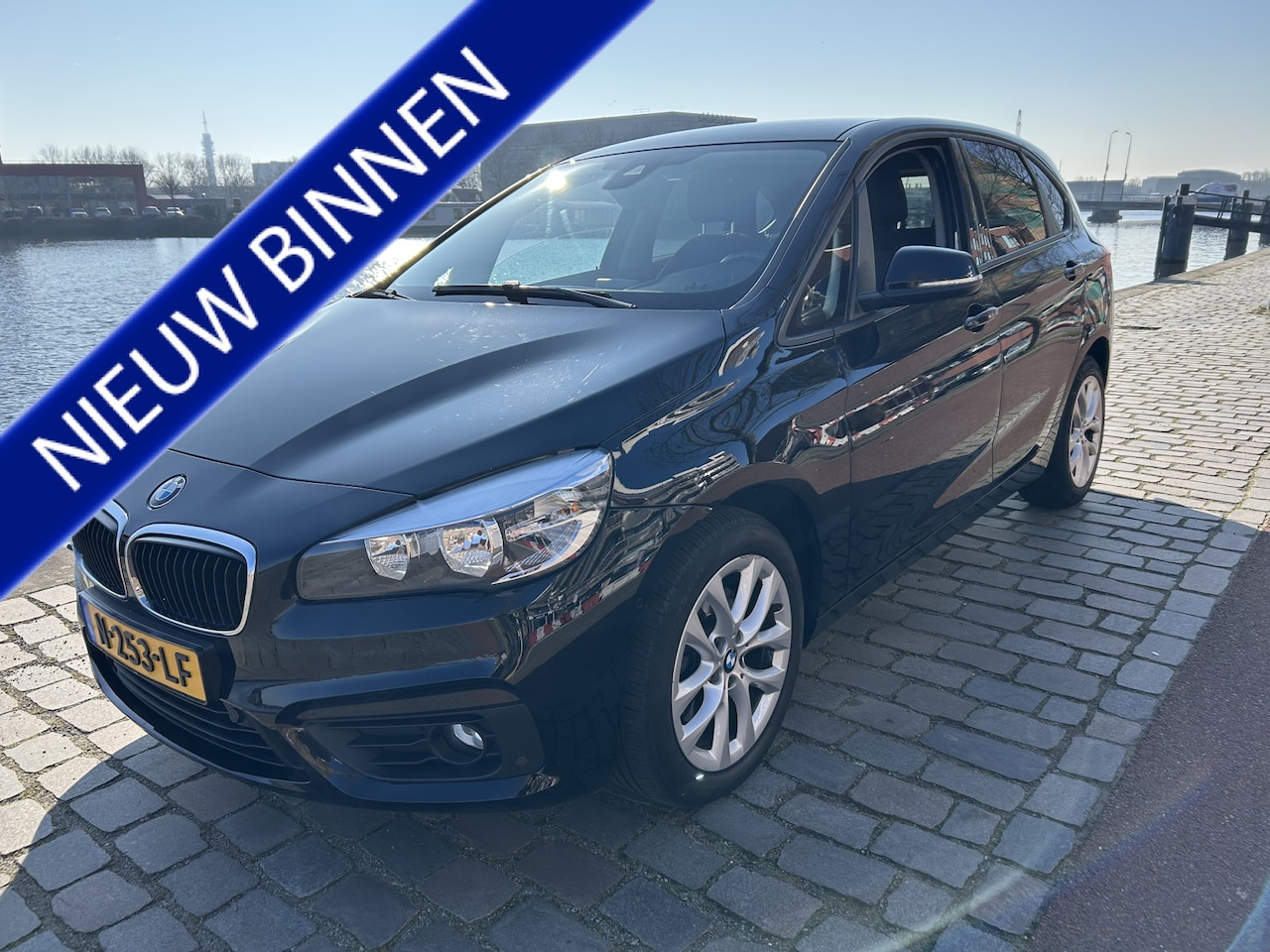 BMW 2-serie Active Tourer - 220i Executive Automaat airco/ecc - AutoWereld.nl