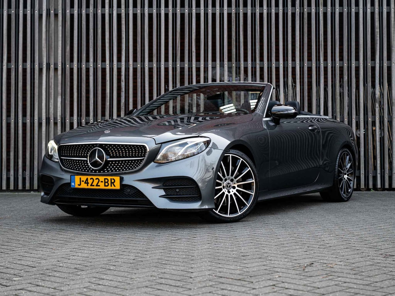 Mercedes-Benz E-klasse Cabrio - 200 197pk AMG |NL-AUTO|Burmester|MemorySeats|ACC|LaneAssist|Volleder|Multibeam|20''|Sfeerv - AutoWereld.nl