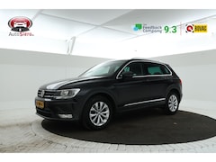 Volkswagen Tiguan - 1.4 TSI Connected Series panorama, navigatie, climate,