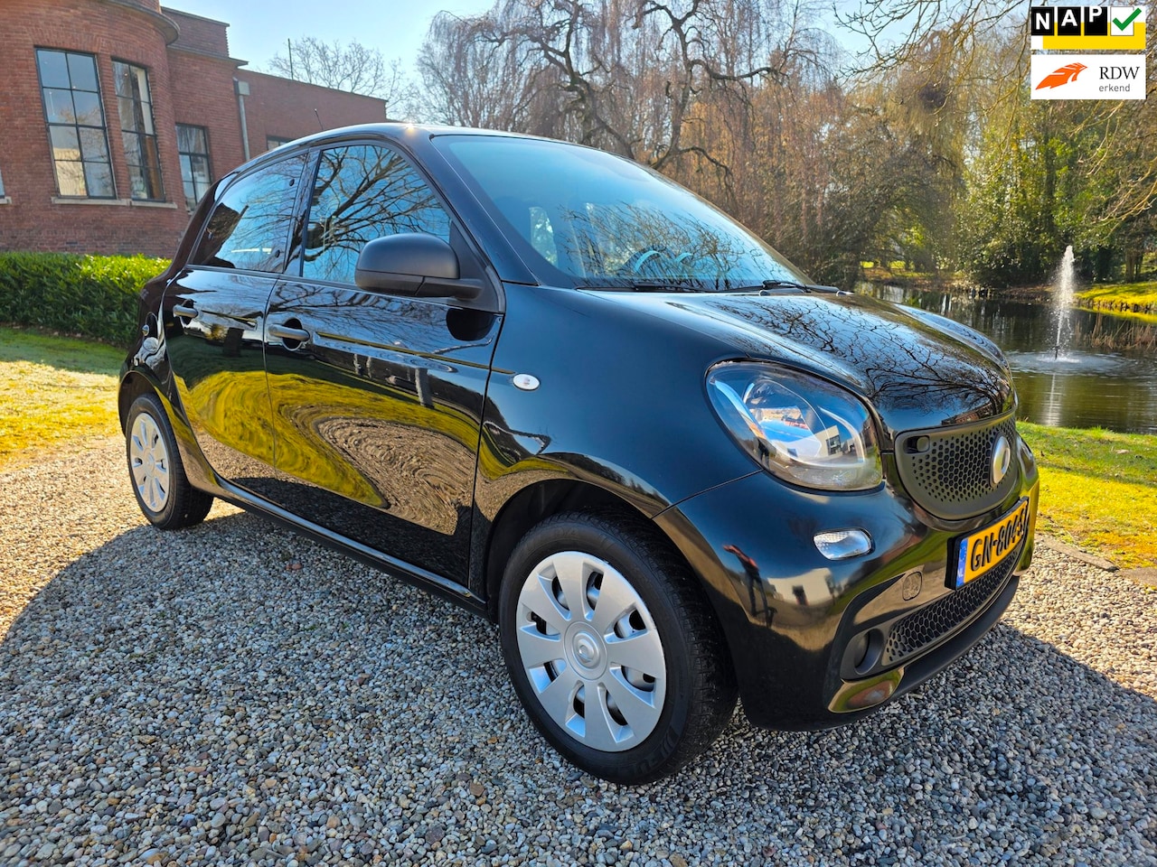 Smart Forfour - 1.0 Pure 5-deurs AIRCO *apk:03-2027* - AutoWereld.nl