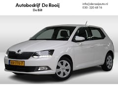 Skoda Fabia - 1.0 Ambition Navigatie | Cruise Control | Airco | Leder stuurwiel