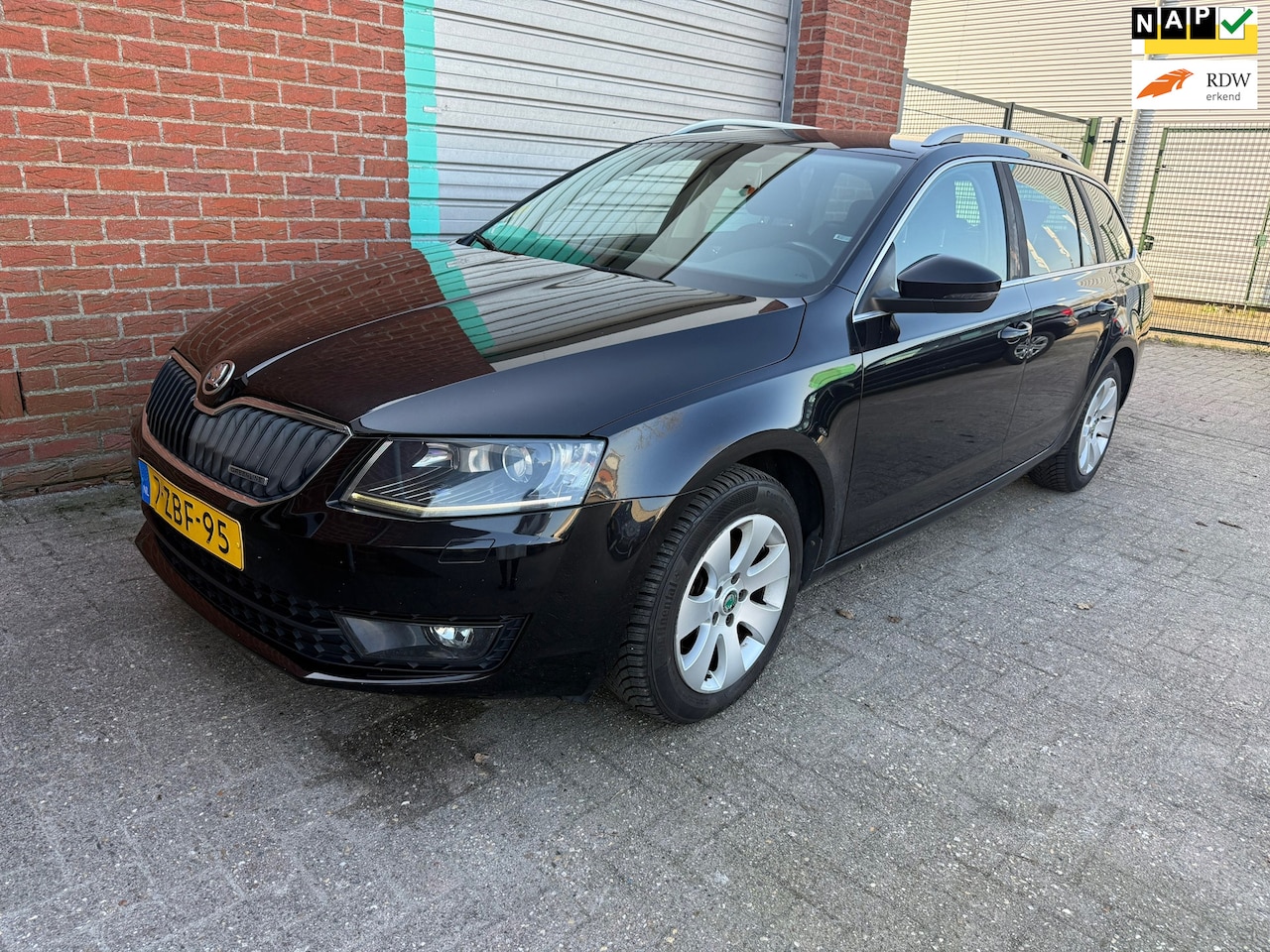 Skoda Octavia Combi - 1.6 TDI Greenline Businessline 1.6 TDI Greenline Businessline - AutoWereld.nl