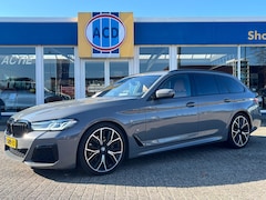 BMW 5-serie Touring - 520i Business Edition Plus | M-Sport | Orig. NL | M-Pakket | Laser verlichting |