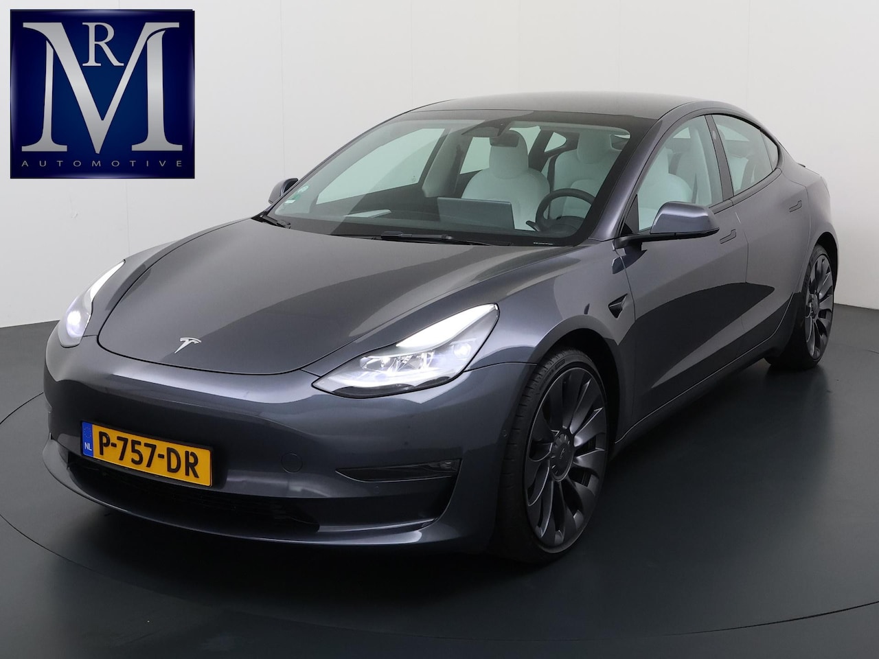 Tesla Model 3 - Performance AWD 75 kWh SOH 96% | 20 INCH VELGEN ALS NIEUW | SUPER NETTE AUTO | FABRIEKSGAR - AutoWereld.nl