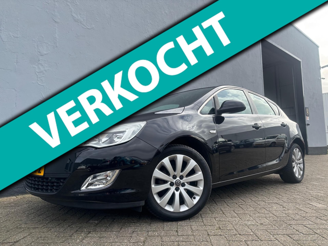 Opel Astra - 1.4 Cosmo - Climate Control - LMV - AutoWereld.nl