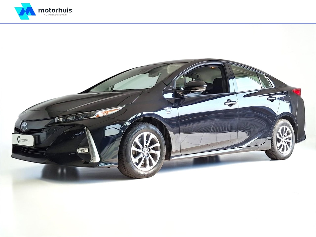 Toyota Prius - 1.8 Plug-in Hybrid 122PK Executive AUTOMAAT HUD NAVI LED CAMERA STOELV - AutoWereld.nl