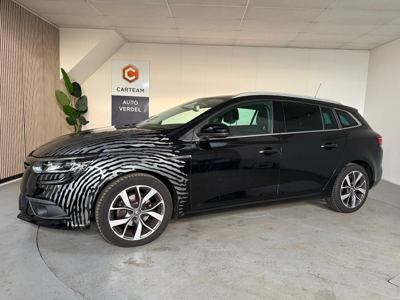 Renault Mégane Estate - 1.2 TCe Safari Editie Airco, Navigatie, Trekhaak, Bose Systeem, LMV, Camera, Elektrische s - AutoWereld.nl