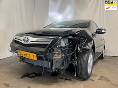 Toyota Auris - 1.8 Full Hybrid Aspiration Schadeauto