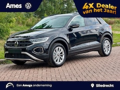 Volkswagen T-Roc - 1.0 TSI 115pk Life Edition | Climatronic | Achteruitrijcamera | Dodehoeksensoren