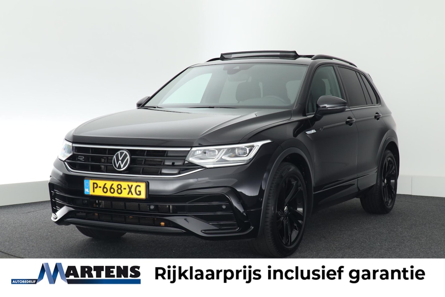 Volkswagen Tiguan - 1.5 TSI 150pk DSG 2x R-Line Black Style Trekhaak Camera Navigatie Virtual Cockpit Panorama - AutoWereld.nl