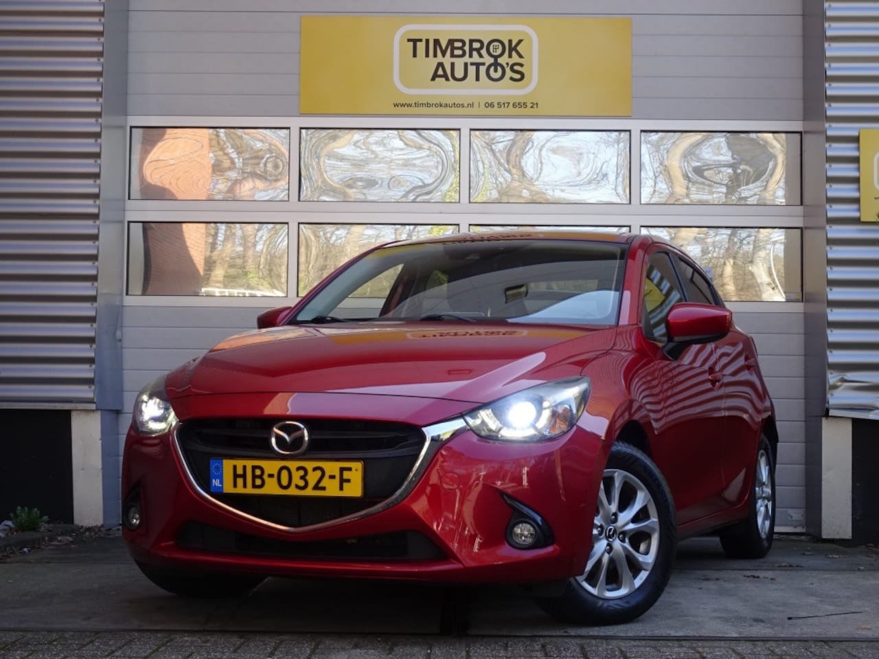 Mazda 2 - 1.5 Skyactiv-G TS+ *Xenon/Navi/Stoelverw/Cruise/Airco/PDC* - AutoWereld.nl