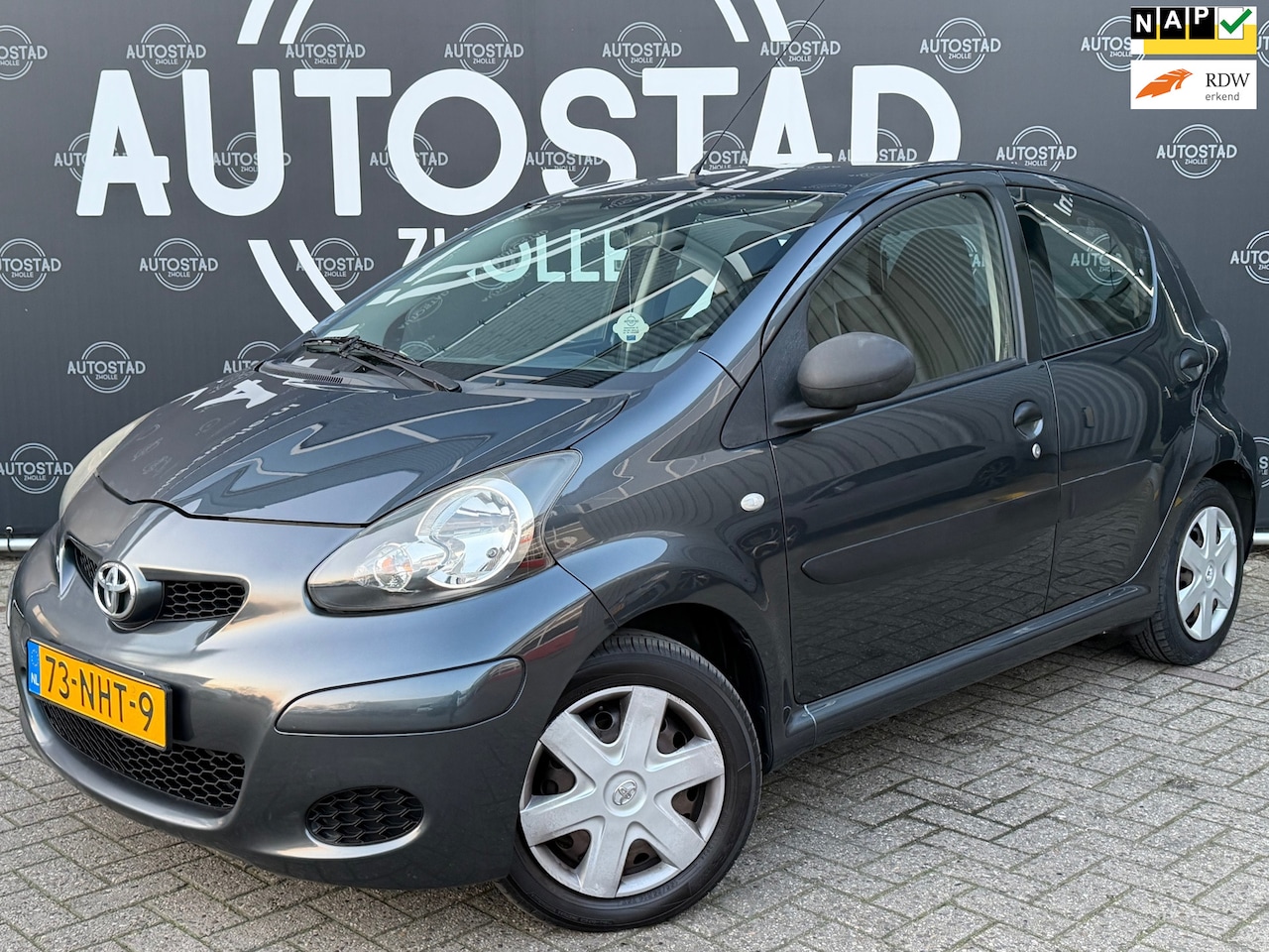 Toyota Aygo - 1.0-12V Comfort NL-Auto / NAP / Airco / APK / Elck.Ramen - AutoWereld.nl