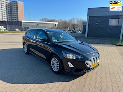 Ford Focus Wagon - 1.0 EcoBoost Titanium Business