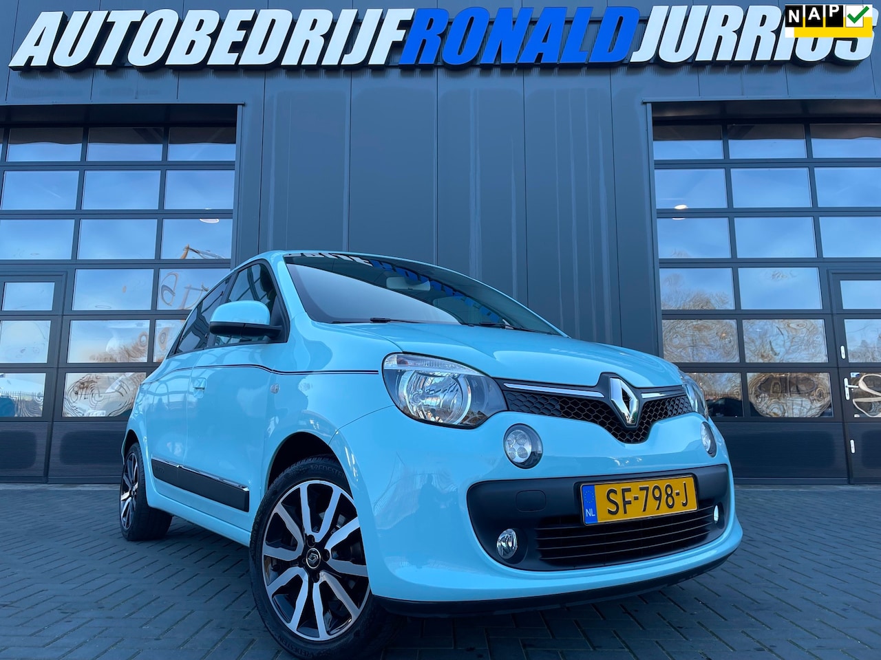 Renault Twingo - 1.0 SCe Intens NL.Auto/Climatronic/Cruise-control/Pdc/Lichtmetalenvelgen/2de Eigenaar/Deal - AutoWereld.nl