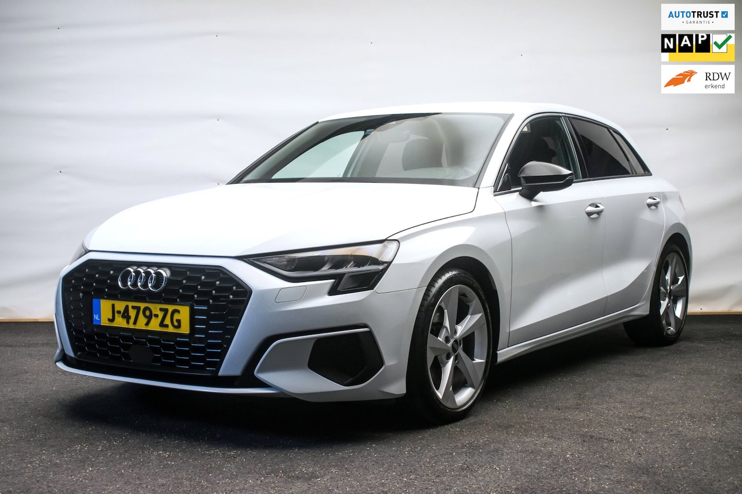 Audi A3 Sportback - 30 TFSI Pro Line S ORG NL [ LED Virtual Carplay 18 Inch S Edition Velgen Parkeersensoren ] - AutoWereld.nl