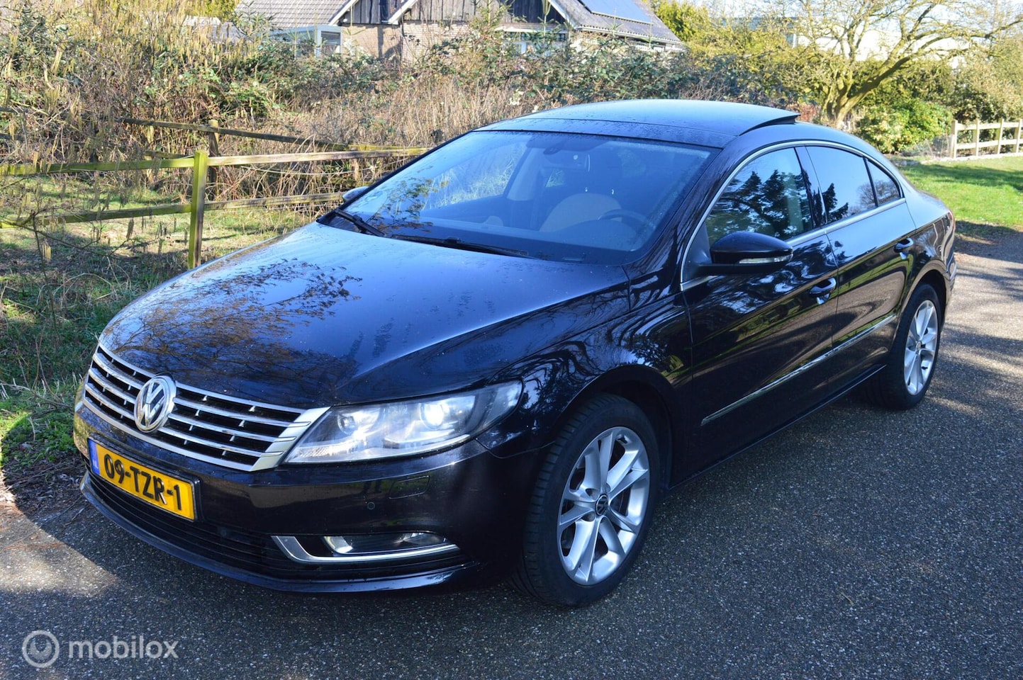 Volkswagen CC - Facelift / 2.0 TDI / DSG / Panorama / Keyless - AutoWereld.nl