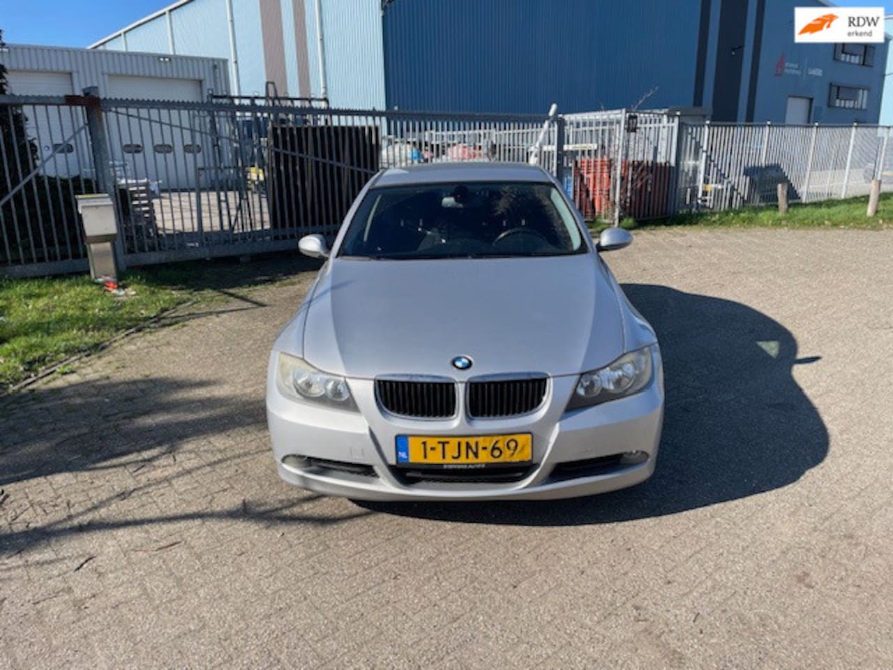 BMW 3-serie - 320 i 320i - AutoWereld.nl