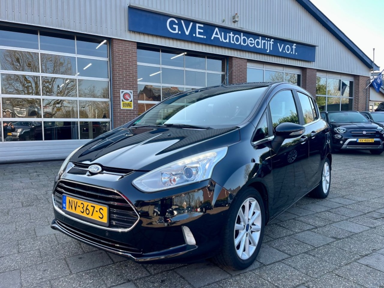 Ford B-Max - 1.0 ECOB. TITANIUM NAP SET WIELEN. - AutoWereld.nl