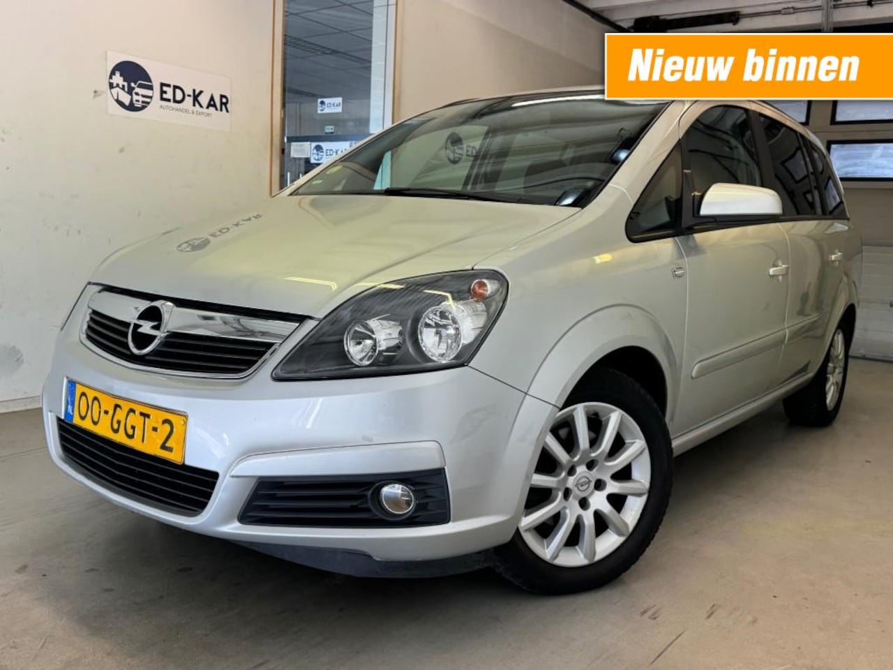 Opel Zafira - 1.8 Temptation AIRCO CAMERA PDC NAP APK RIJDT GOED - AutoWereld.nl