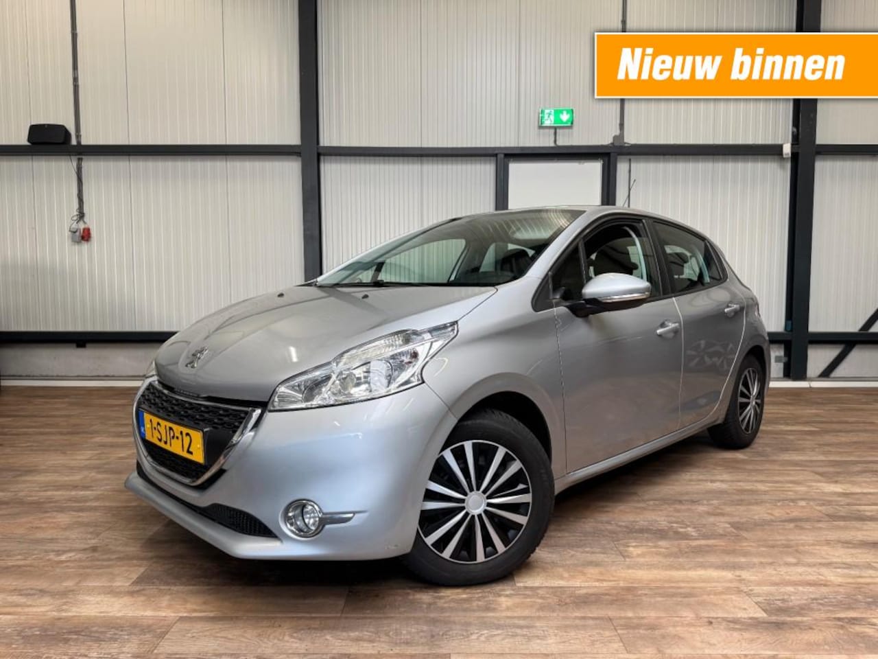 Peugeot 208 - 1.0VTi Blue Lease / NAVI / CRUISE / AIRCO / - AutoWereld.nl