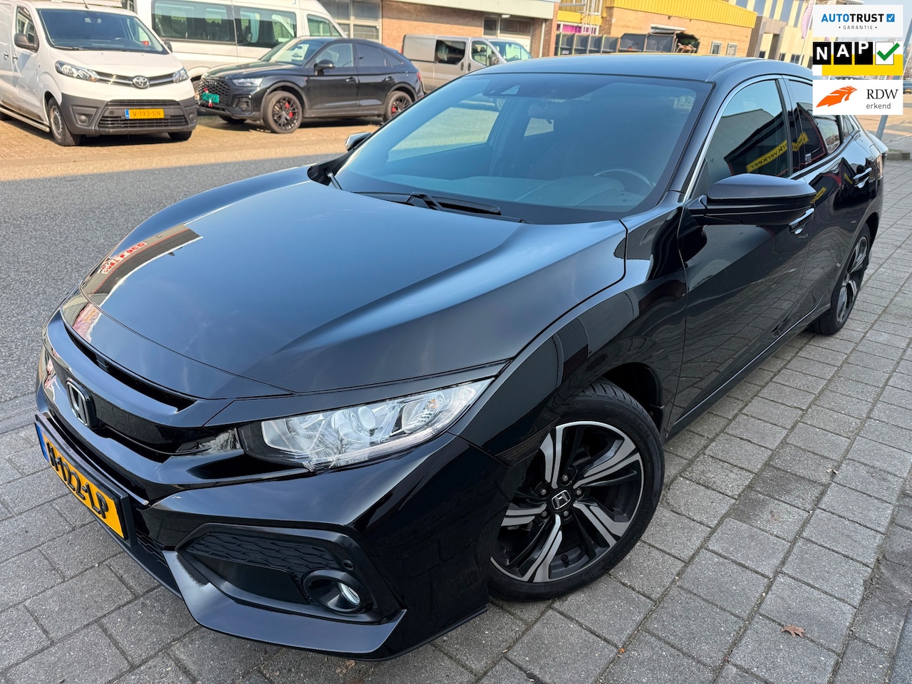 Honda Civic - 1.0 i-VTEC 2020 AUTOMAAT ELEGANCE SPORT ACC LANE ASSIST CARPLAY - AutoWereld.nl