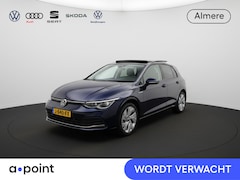 Volkswagen Golf - 1.5 eTSI Style 150 pk Automaat (DSG) | Navigatie | Panoramadak | Parkeersensoren (Park ass