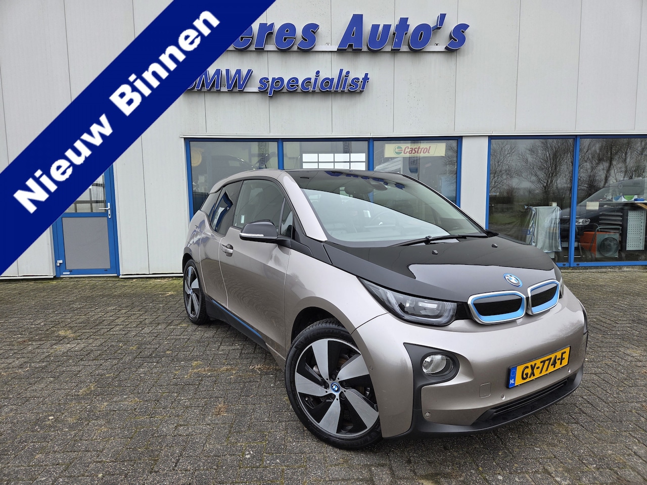 BMW i3 - High Executive Comfort Advance 22 kWh Leder / Glasdak / H-K / ACC / LED / DAP / Bomvol - AutoWereld.nl