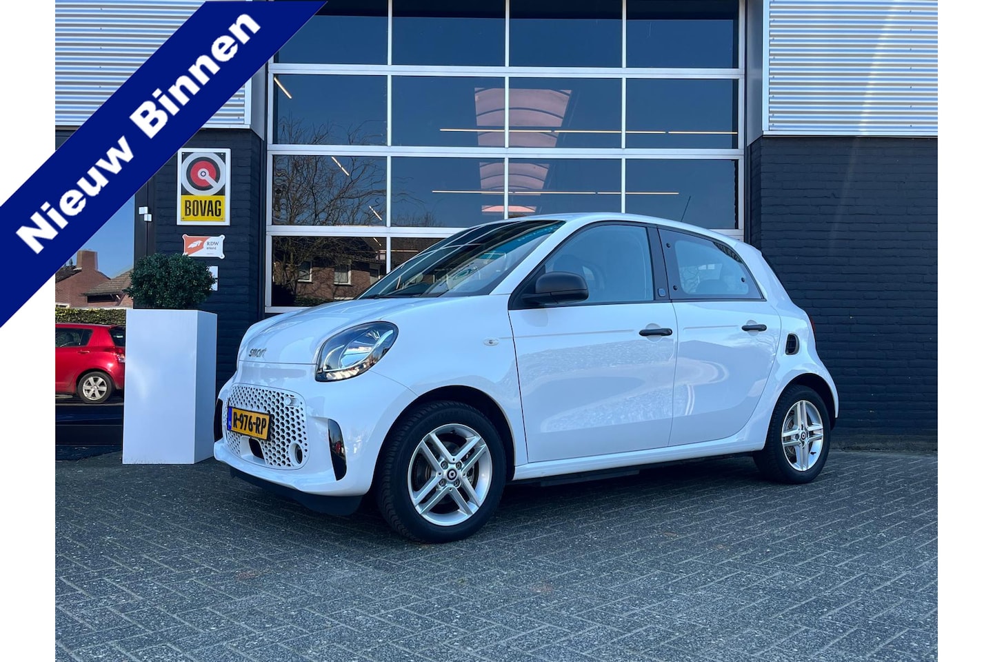 Smart Forfour - EQ Essential 18 kWh, Automaat, Airco, Cruise, Led, NAP - AutoWereld.nl