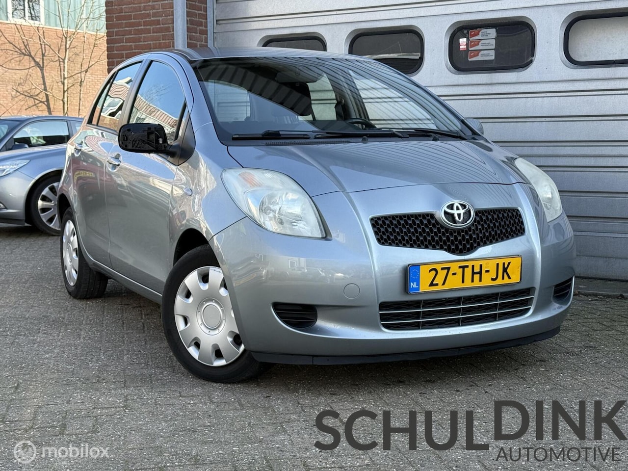 Toyota Yaris - 1.3 VVTi Sol AIRCO|CRUISE CONTROLE|5-DEURS - AutoWereld.nl