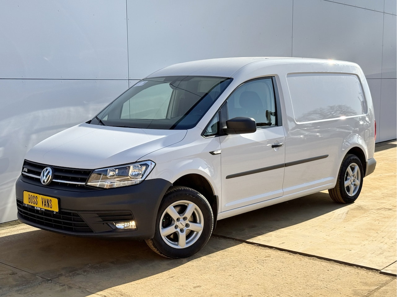 Volkswagen Caddy Maxi - e-Caddy 37.3kWh ABTe Caddy L2H1 Lichtmetalen velgen 15inch Airco Trekhaak Parkeersensoren - AutoWereld.nl