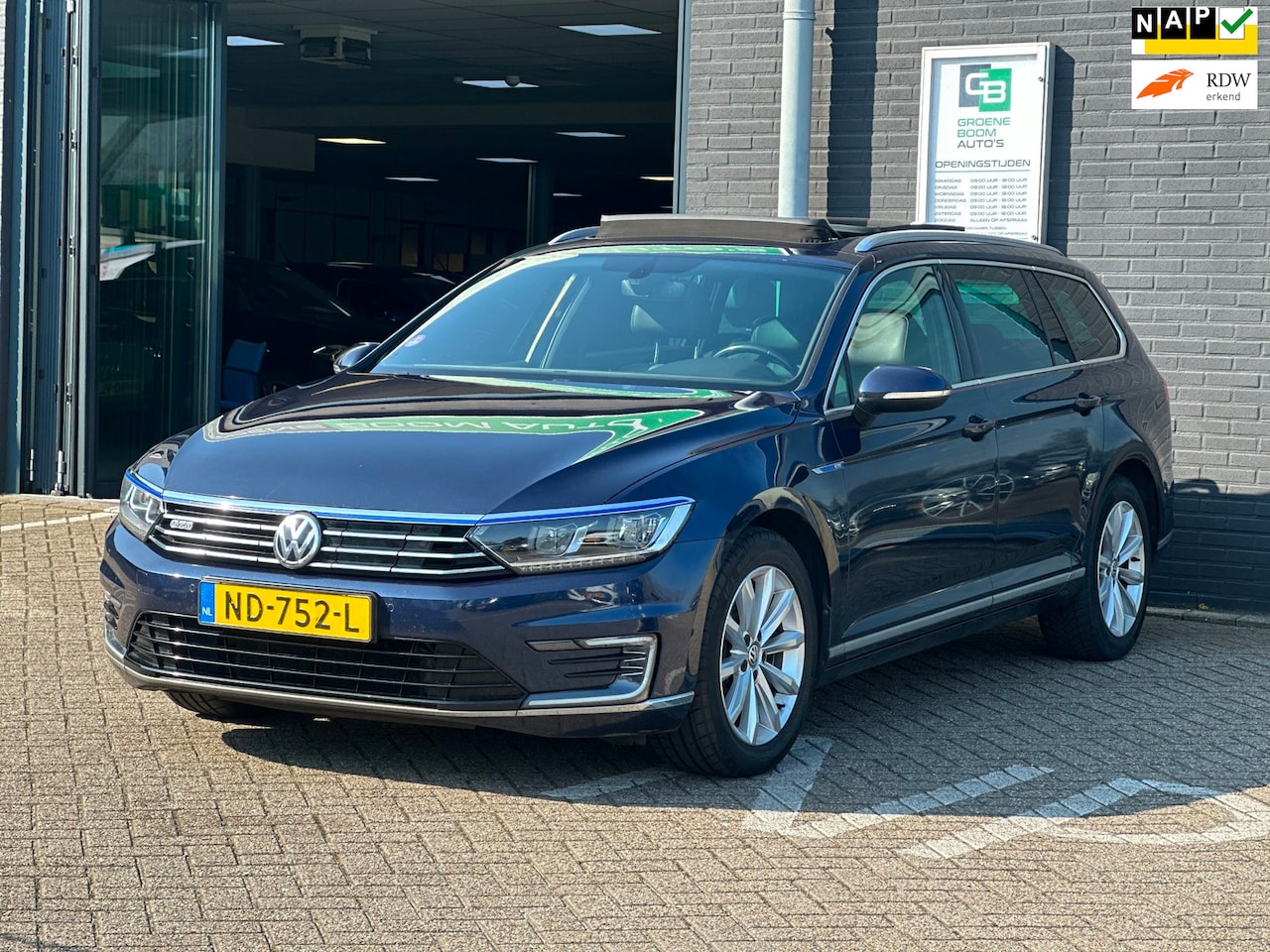 Volkswagen Passat Variant - 1.4 TSI GTE Highline/PANO-DAK/NAVI/HALF LEDER/NAP!! - AutoWereld.nl