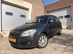 Skoda Fabia - 1.4-16V Ambiente Business