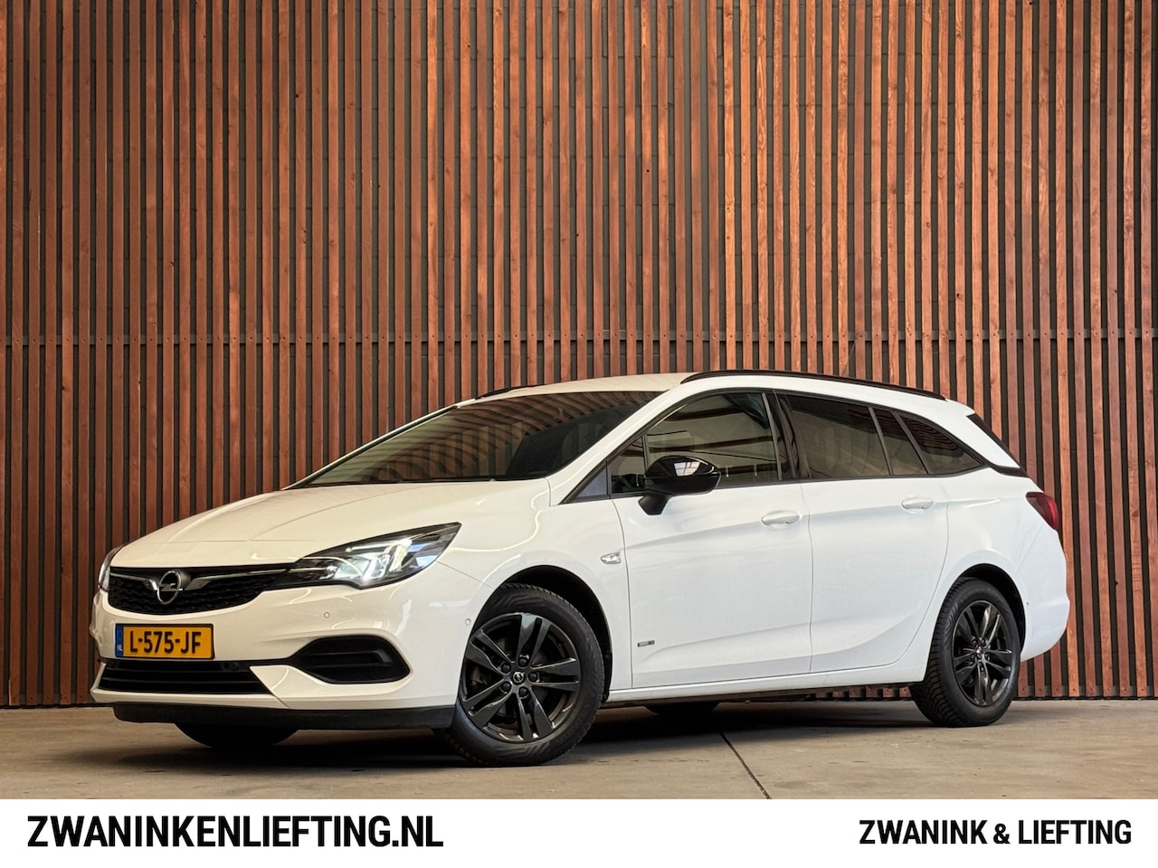 Opel Astra Sports Tourer - 1.2 Design & Tech CARPLAY-CAMERA-PDC-CRUISE-CLIMA-TREKHAAK - AutoWereld.nl