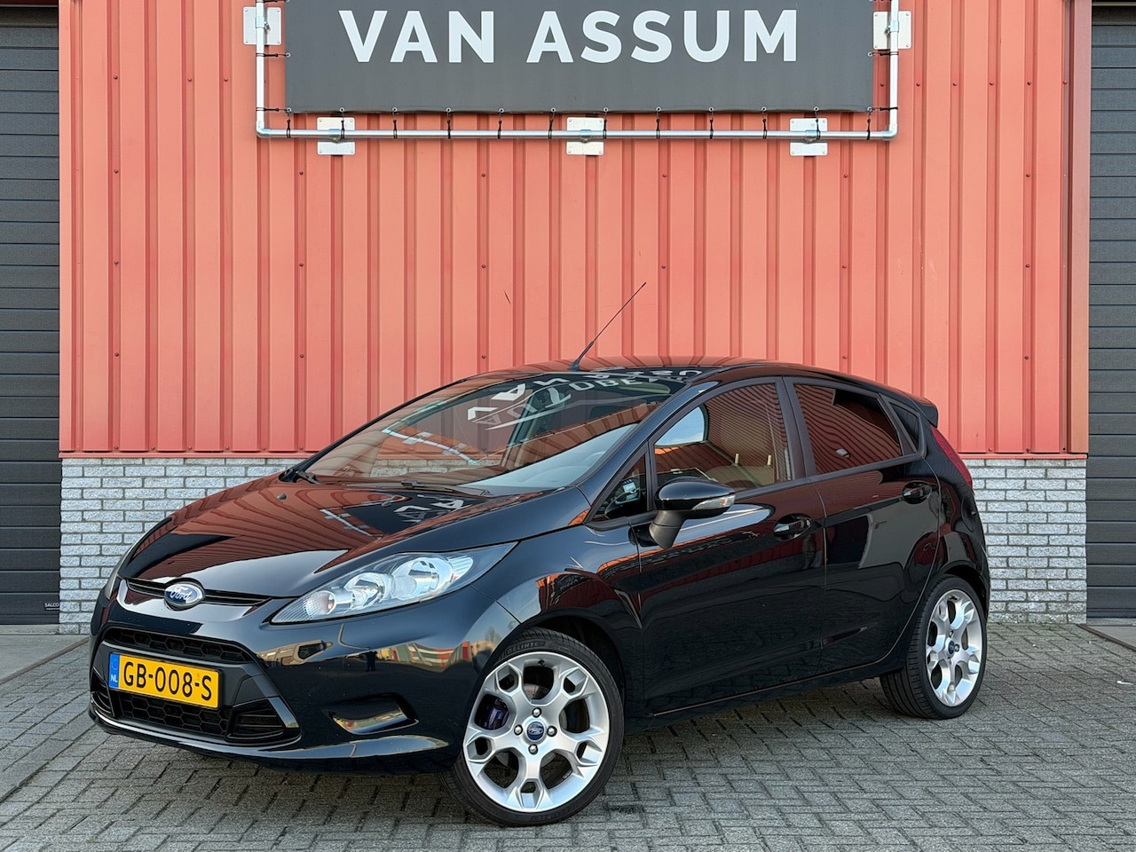 Ford Fiesta - 1.25 Trend Airco ST-look 17 inch - AutoWereld.nl