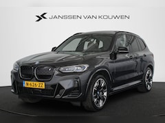 BMW iX3 - High Executive 80 kWh Pano Trekhaak Lederen Sportstoelen Stoelverwarming Laser