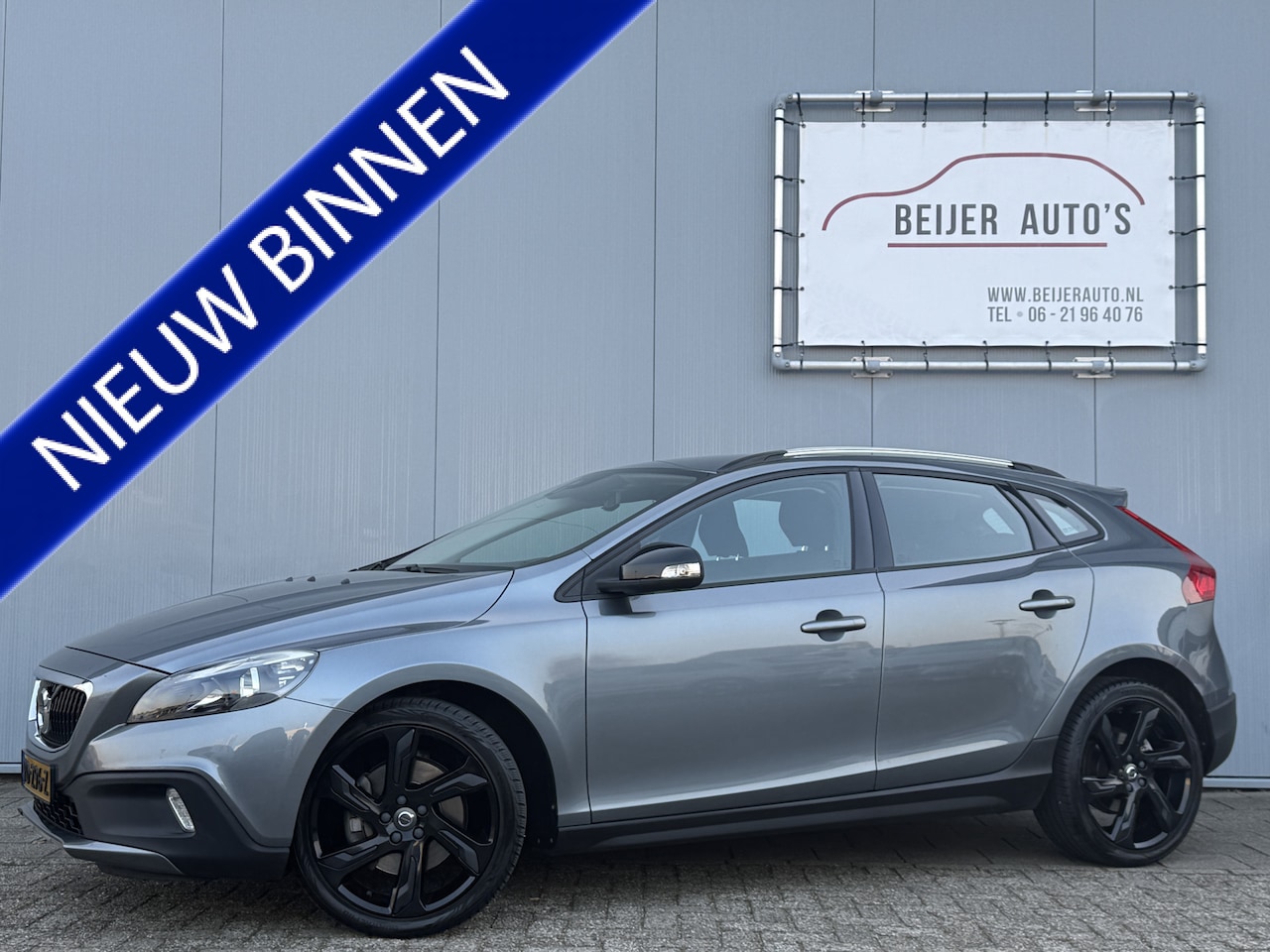 Volvo V40 Cross Country - 2.0 T3 Nordic Airco/19inch. - AutoWereld.nl