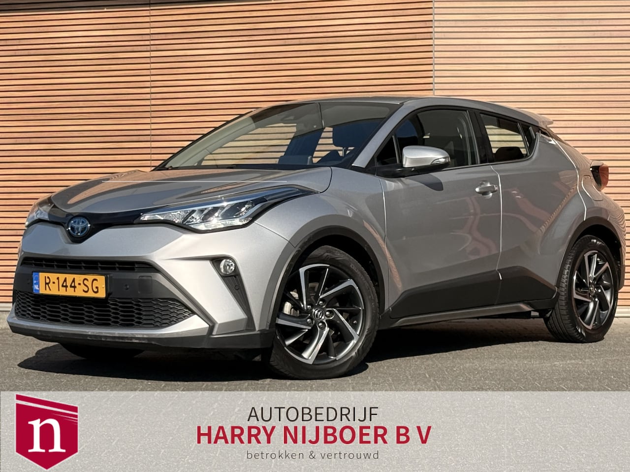 Toyota C-HR - 2.0 Hybrid Dynamic Navi / Adapt. Cruise / Camera / Telefoon / DAB+ - AutoWereld.nl