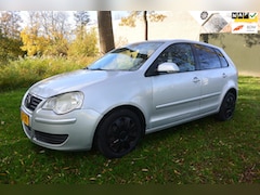 Volkswagen Polo - 1.4-16V Optive*airco*navigatie*apk 31-10-2026