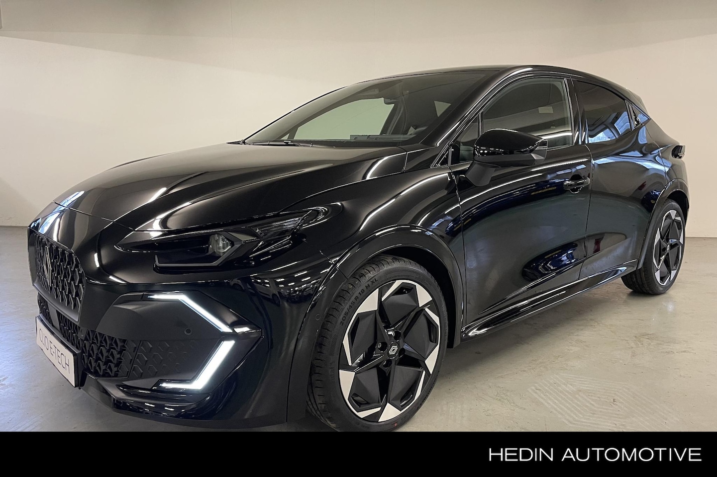 Renault Clio - nieuwe Renault 1.8 Hybrid 160 techno | pack première met 18 inch velgen | - AutoWereld.nl