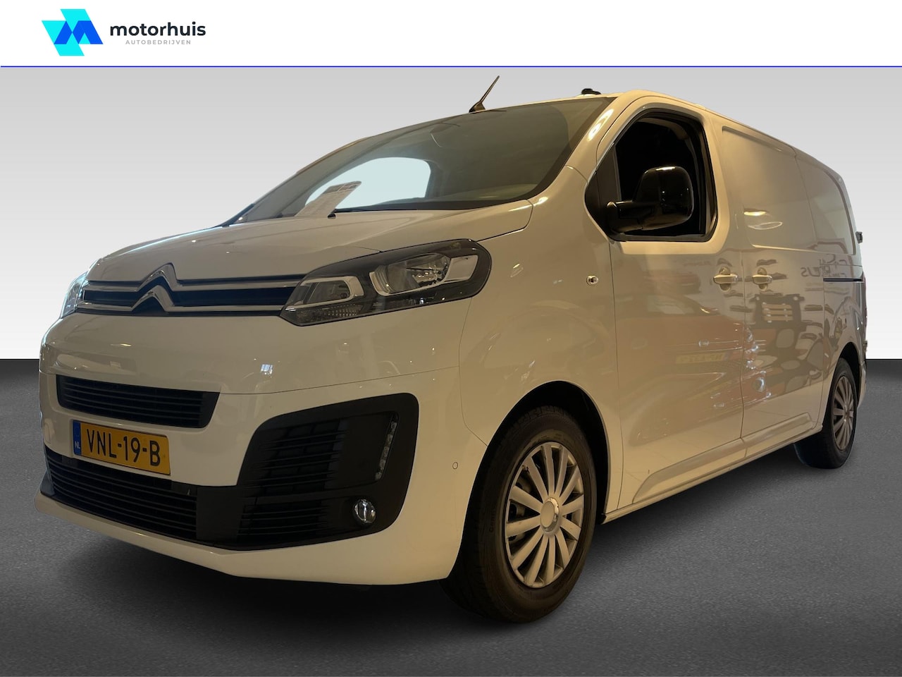 Citroën Jumpy - 2.0 BlueHDI 180 M Club AUTOMATIC - AutoWereld.nl