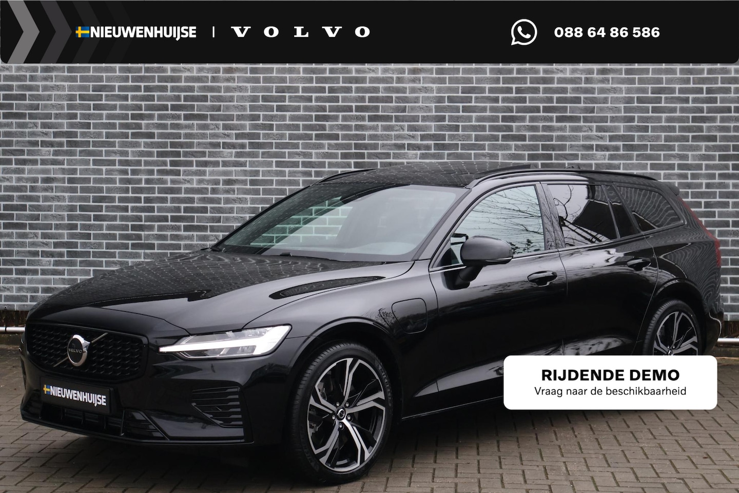 Volvo V60 - 2.0 T8 Plug-in hybrid AWD Plus Perform. Ed. Dark Adaptieve Cruise Control | Dode hoek dete - AutoWereld.nl