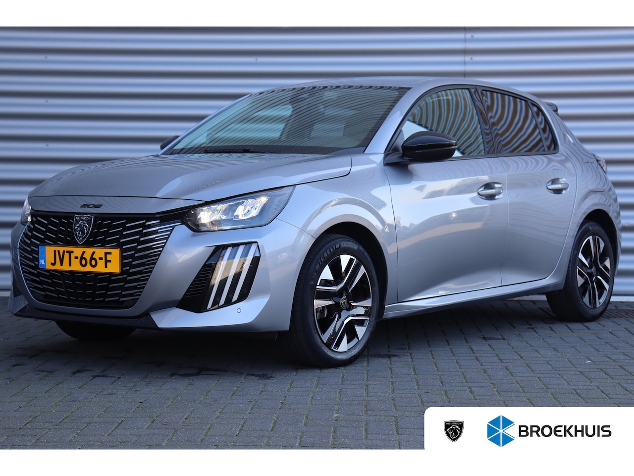 Peugeot 208 - 1.2 PURETECH 100PK ALLURE AUTOMAAT / NAVI / LEDER / CLIMA / PDC / 16" LMV / CAMERA / WINTE - AutoWereld.nl
