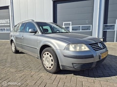 Volkswagen Passat Variant - 1.6 Comfortline | Clima | Cruise