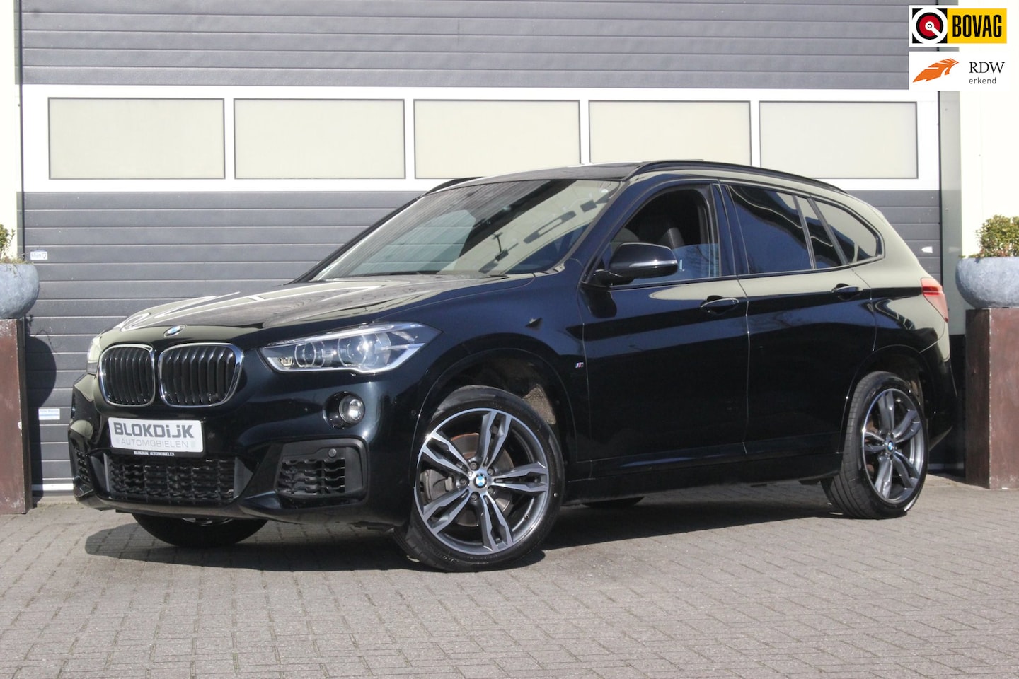 BMW X1 - 2.5i xDrive M Sport | Trekhaak | Panoramadak | - AutoWereld.nl