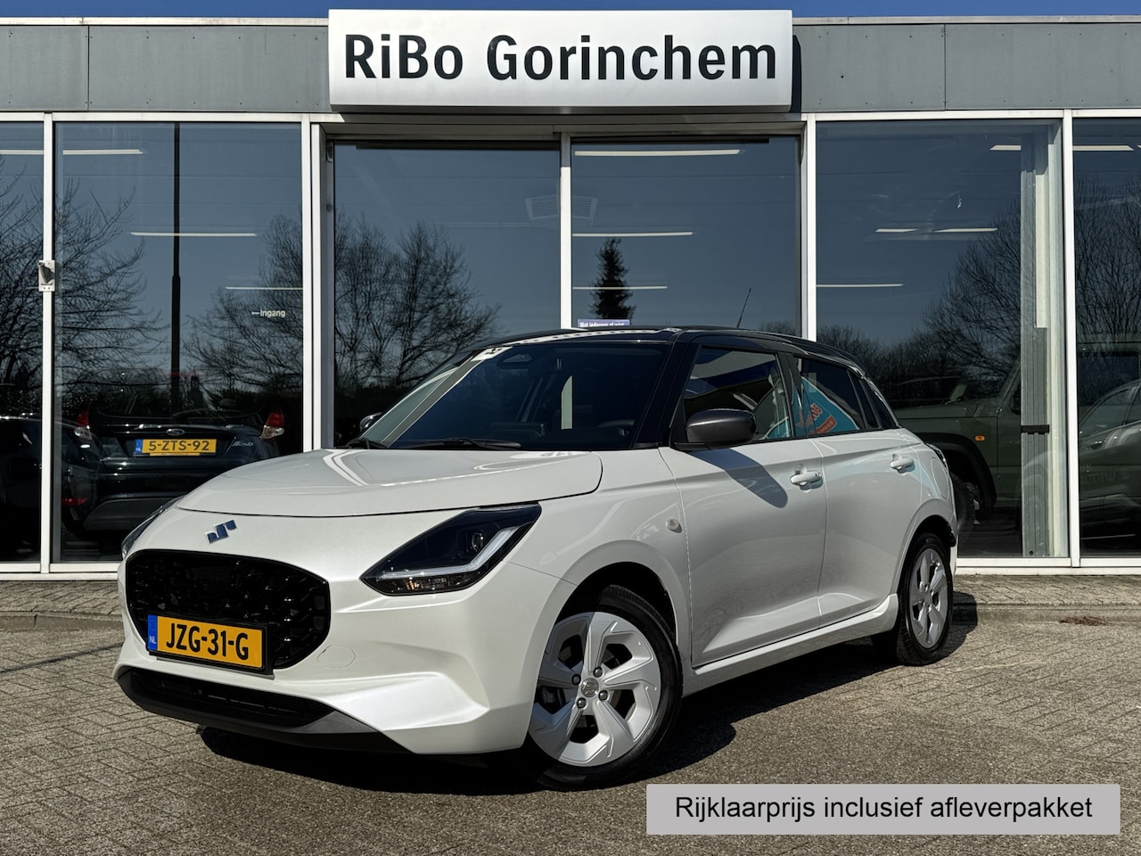 Suzuki Swift - 1.2 Select Smart Hybrid * Stoelverwarming * Achteruitrijcamera * Apple carplay * - AutoWereld.nl