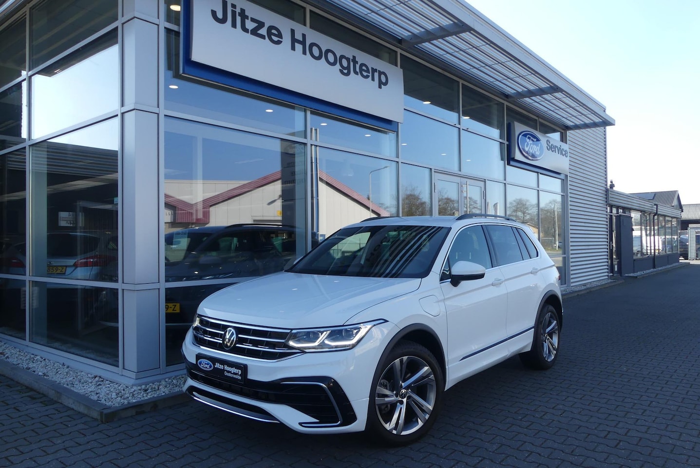 Volkswagen Tiguan - 1.4 TSI eHybrid R-Line Business+ WINTER PACK, ADAPT. CRUISE, CLIMA, NAVI, CAMERA, PDC V&A, - AutoWereld.nl