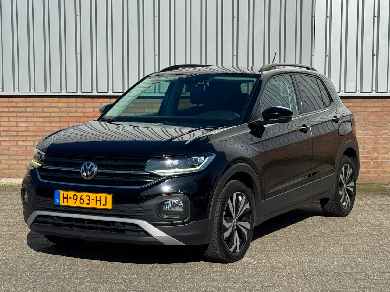 Volkswagen T-Cross - 1.0 TSI Life Virtual/ DSG/ 1e Eig - AutoWereld.nl