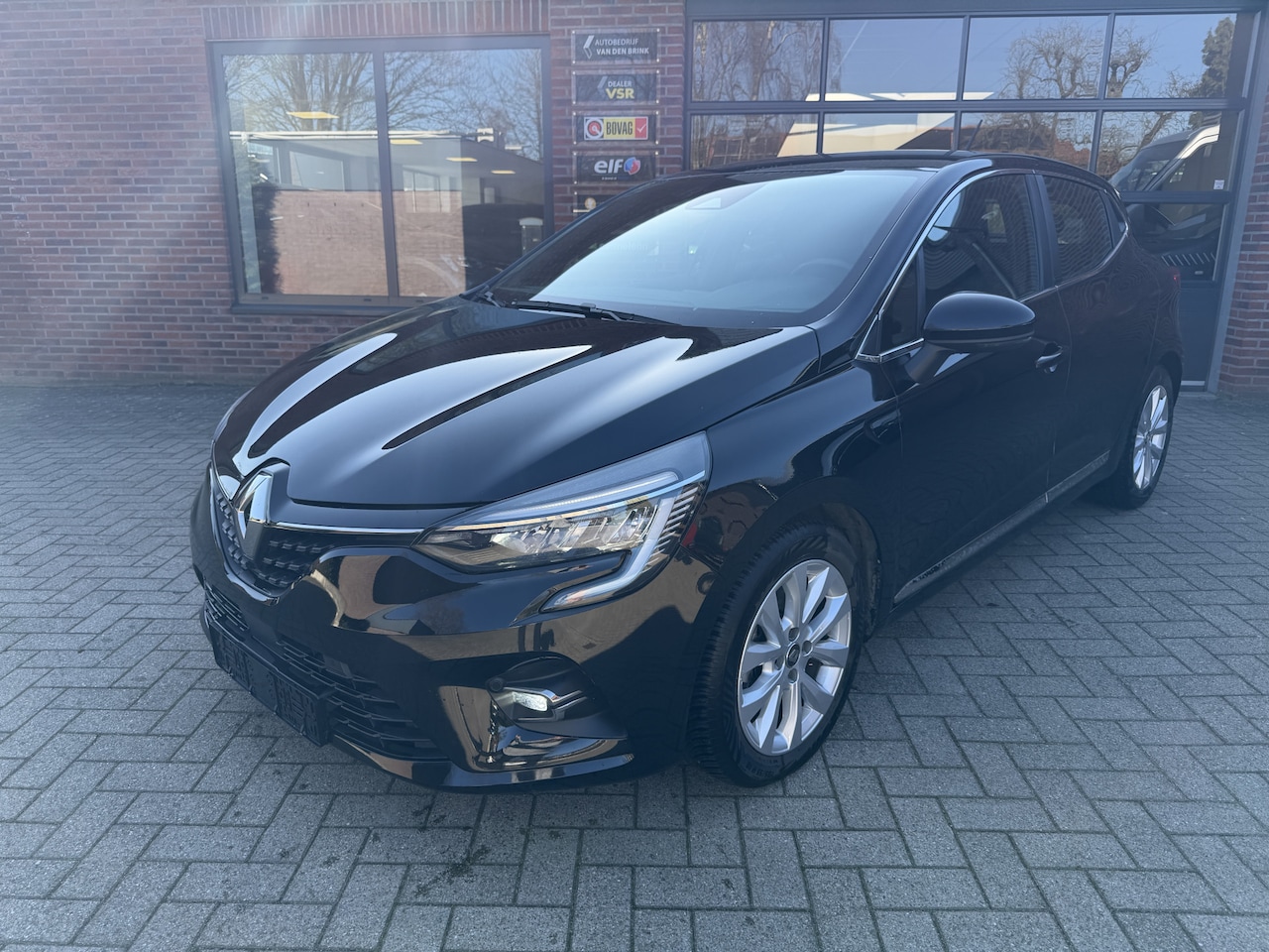Renault Clio - 1.6 E-Tech Hybrid 140 Intens - AutoWereld.nl
