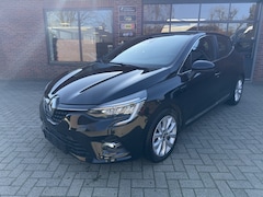 Renault Clio - 1.6 E-Tech Hybrid 140 Intens