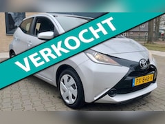 Toyota Aygo - 1.0 VVT-i x-now Airco Cruise Control